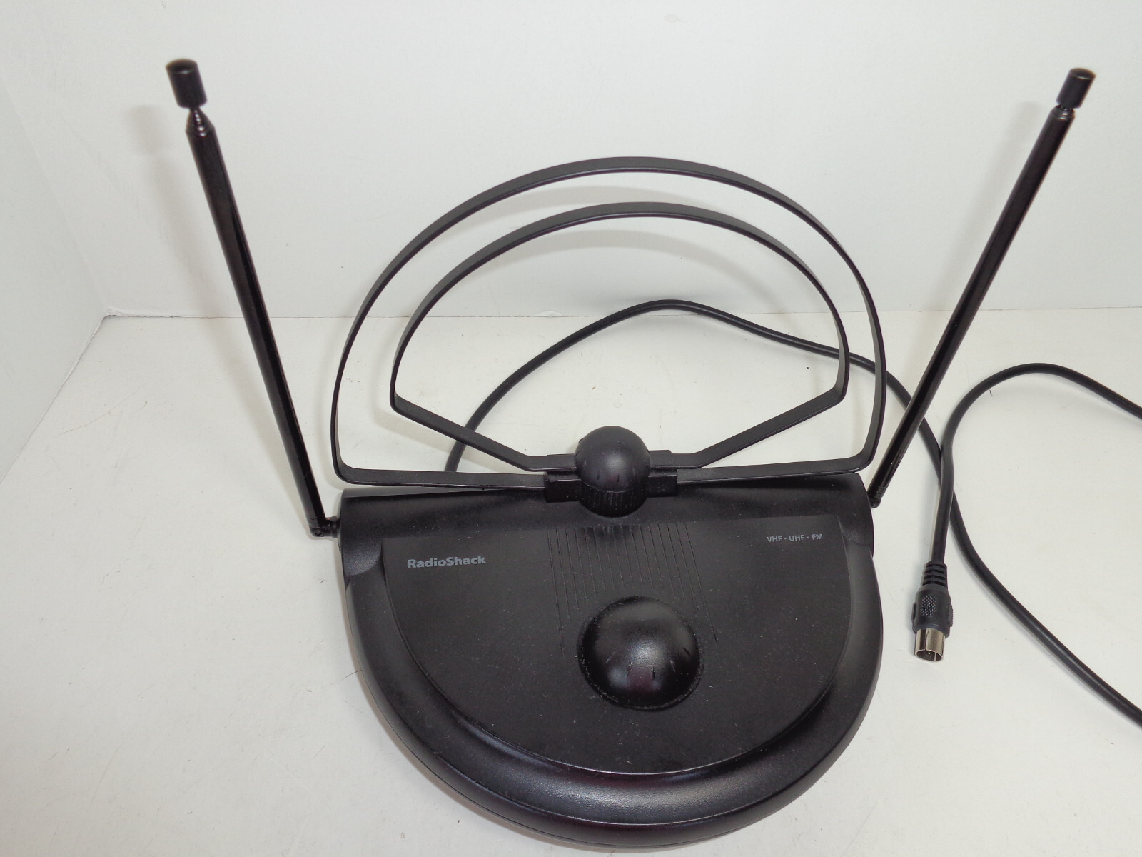 RADIO SHACK Indoor Antenna 151865 Top Of Set Mount VHF/UHF/FM eBay