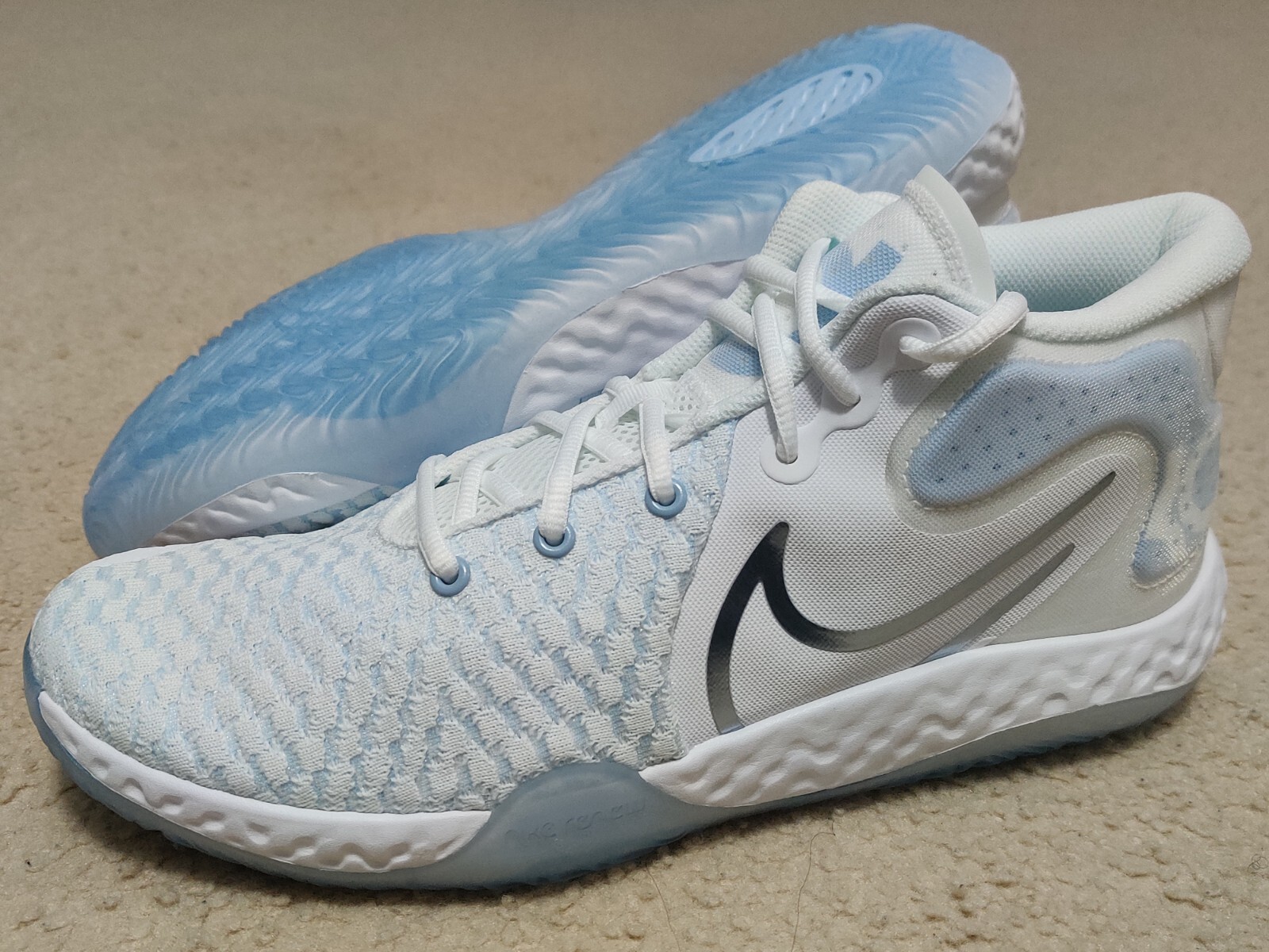 Nike KD Trey 5 VIII Men's Basketball Shoe White Blue Royal Tint CK2090-100