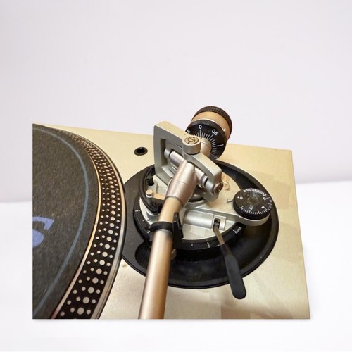 Technics SL-1200MK6 Silver with Dust Cover Direct Drive DJ Turntable System Used - Picture 4 of 6