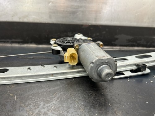 98-02 Mercedes ML320 ML430 ML500 rear right passenger window regulator & motor - Picture 2 of 3