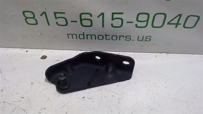 2018-2020 CHEVROLET EQUINOX RIGHT TAILGATE LIFT CYLINDER STRUT BRACKET OEM