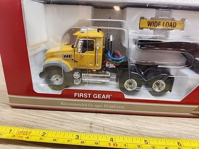 自動車 First Gear 1/50 Mack Granite MP 1/50 FIRST GEAR 1/50 YELLOW MACK GRANITE MP DAY CAB WITH TRI AXLE