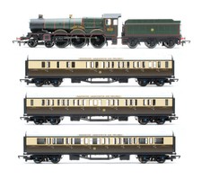 HORNBY 'OO' GAUGE R2196 'THE CAMBRIAN COAST EXPRESS' LOCOMOTIVE TRAIN PACK