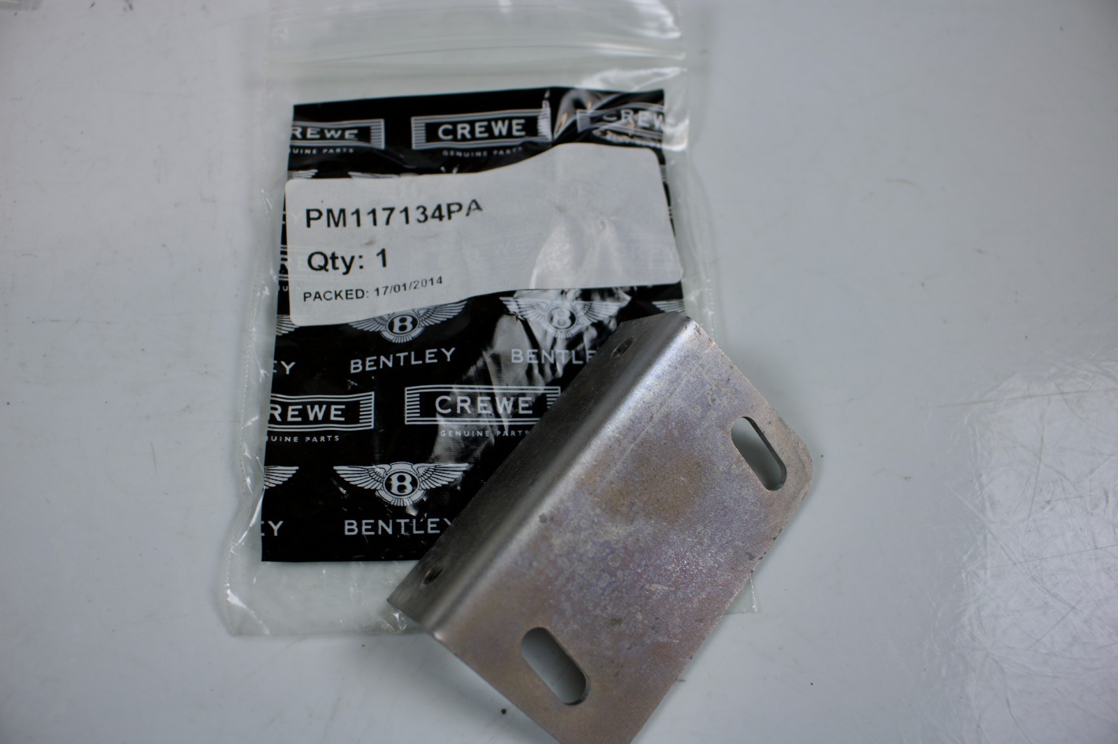 [NOS] ORIGINAL Bentley / Rolls Royce Aerial Antenna Repair Kit UR3427