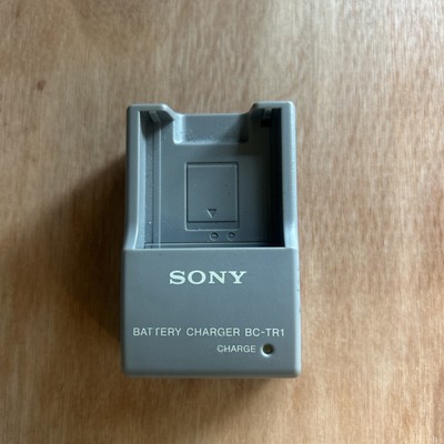Uesd OEM Sony BC-TR1 Battery Charger Cybershot Type-T/R Batteries 100-240V