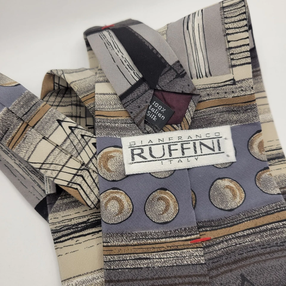 Gravata masculina Gianfranco Ruffini 100% preta cinza seda geométrica 58" x 3,75 - Imagem 3 de 4