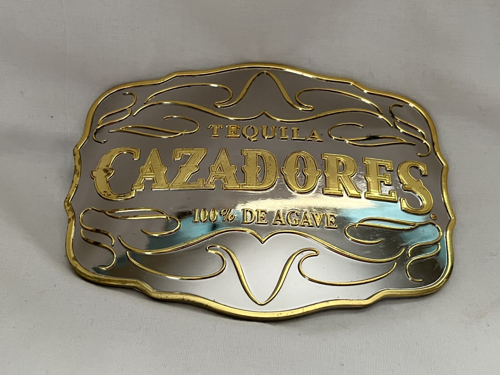 TEQUILA CAZADORES 100 DE AGAVE SHINY BELT BUCKLE RAR… Gem
