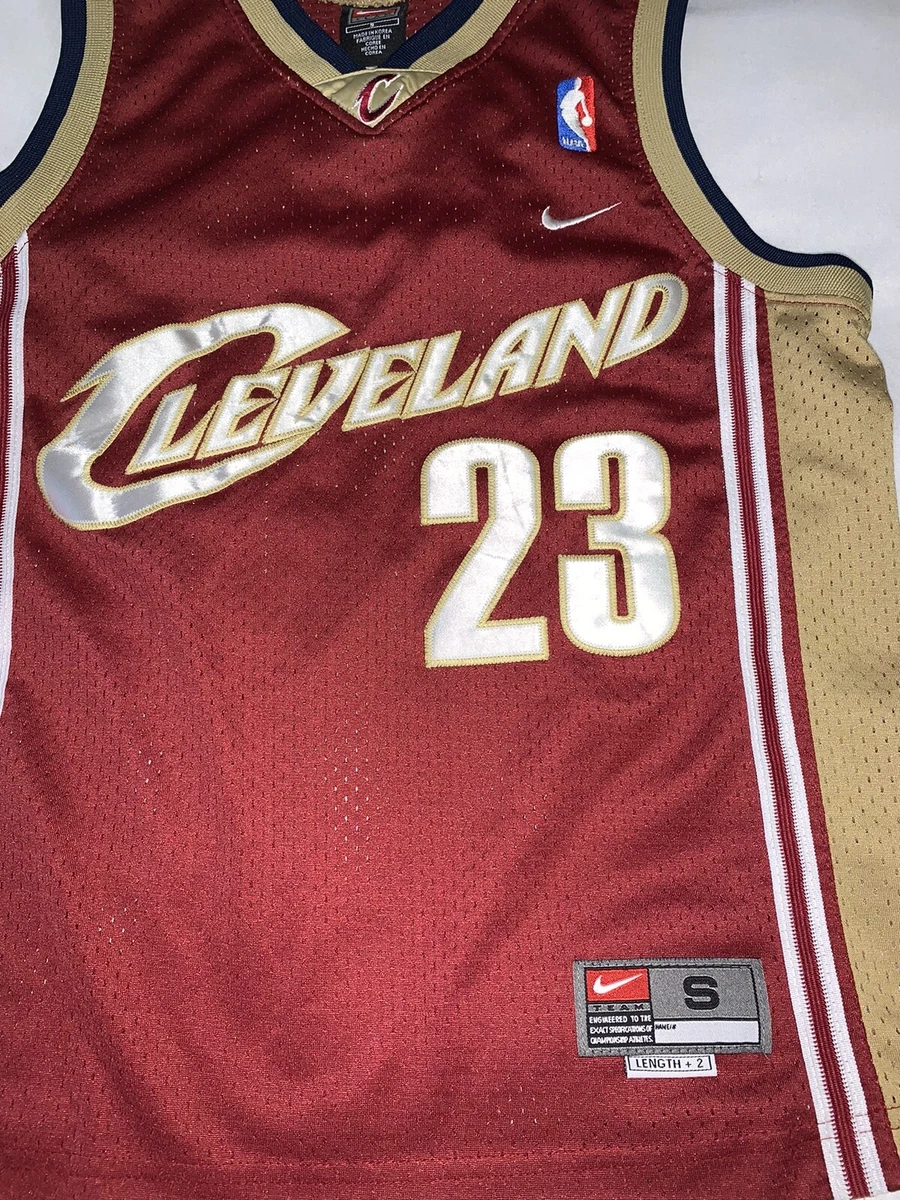 VTG LeBron James 23 Cleveland Cavaliers Nike Team NBA Jersey