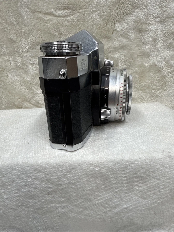 Cámara fotográfica Zeiss Ikon Contaflex 35 mm + lente Tessar 1:2,8 50 mm (no probada) Foto 4 de 4