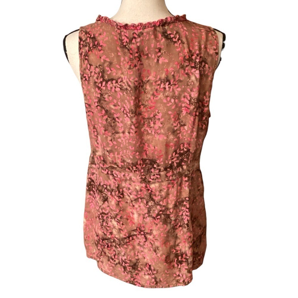 Nomadic Traders Sleeveless Lightweight Floral V C… - image 7
