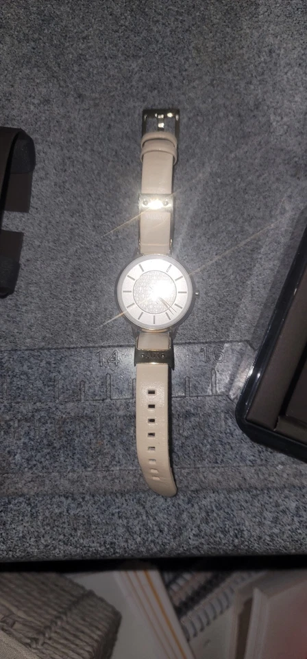 Relógios femininos analógicos de aço inoxidável redondos de couro A/X Armani Exchange - Imagem 4 de 4