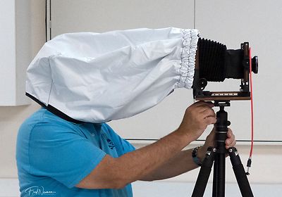 4x5 BTZS Focus Hood (dark cloth) - Large Format