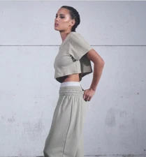 Brule Jax Cropped Tee T-Shirt in Saddle Tan / Green - 100% Cotton - Size Small