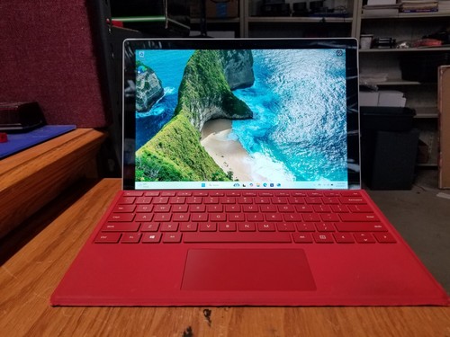 Microsoft Surface Pro 5 1796 i5-7300U@2.6GHz 8GB 128GB SSD Windows 11 Pro--Read