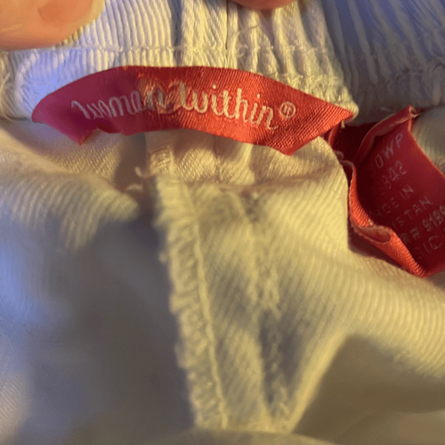 NWT size 30WP Woman Within white elastic waist cotton capris. - Picture 6 of 7