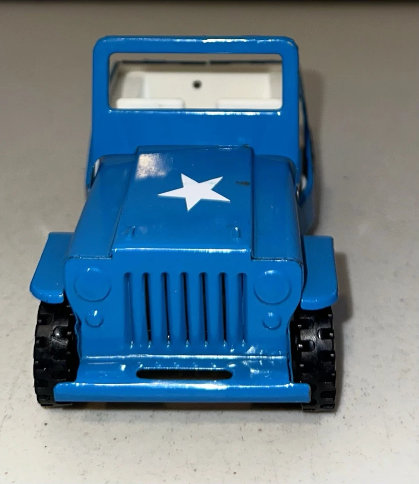 Louis Marx & Co. Inc. - Jeep azul Willy’s Commanders Army con estrella blanca Foto 2 de 4