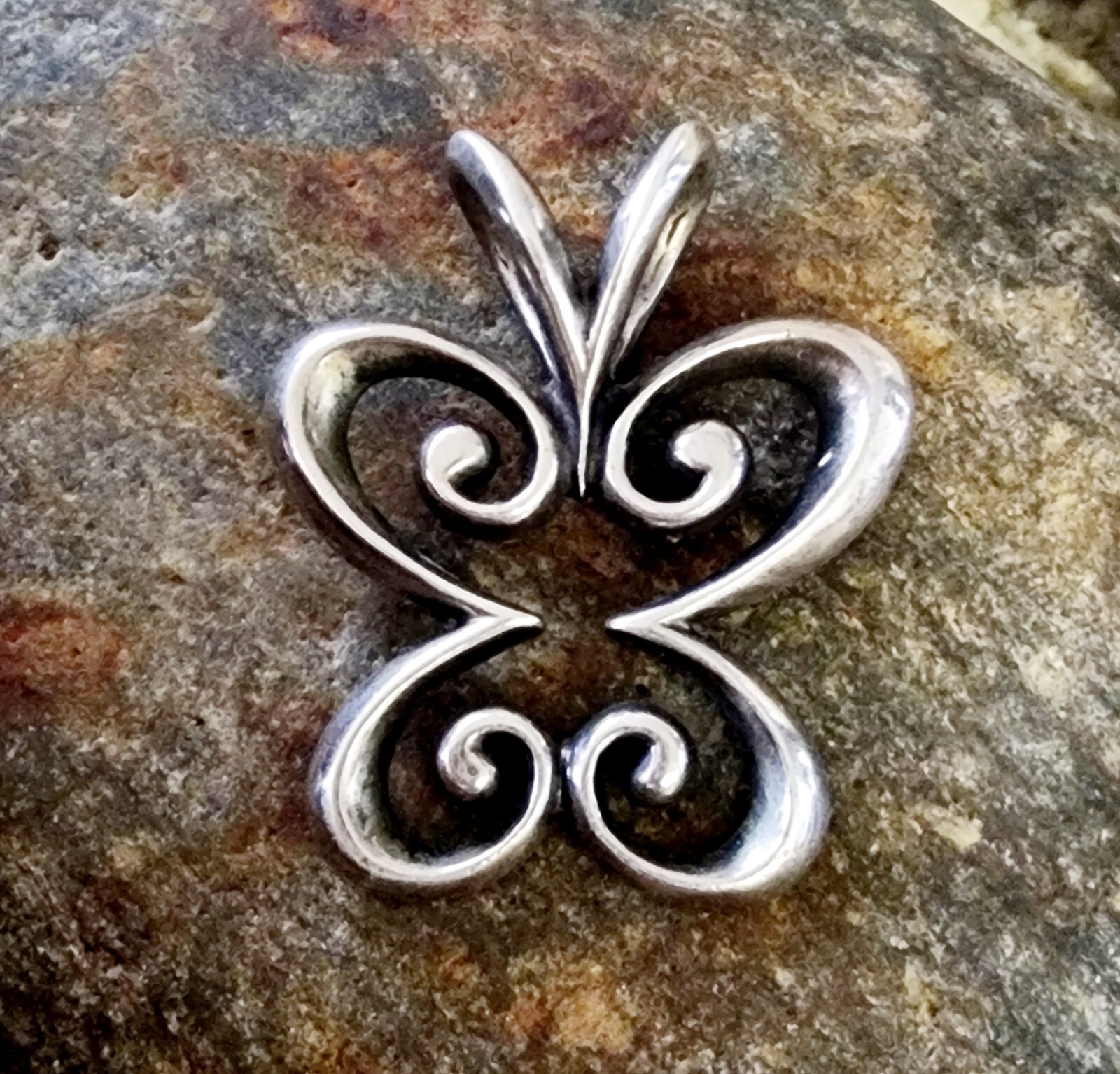 James Avery Retired Large Butterfly Pendant Sterling … Gem