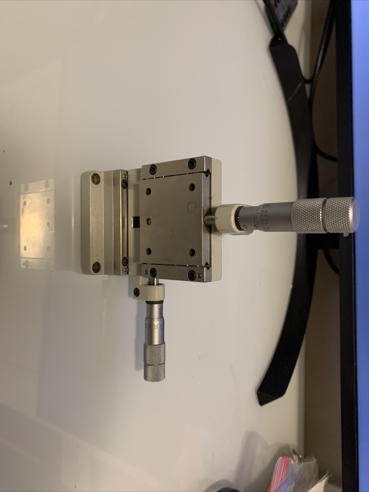 WORKING Line Tool Co. Model A RH 3 axis XYZ stage with Starrett