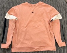 Nike Women's Therma crewneck pullover Size Small