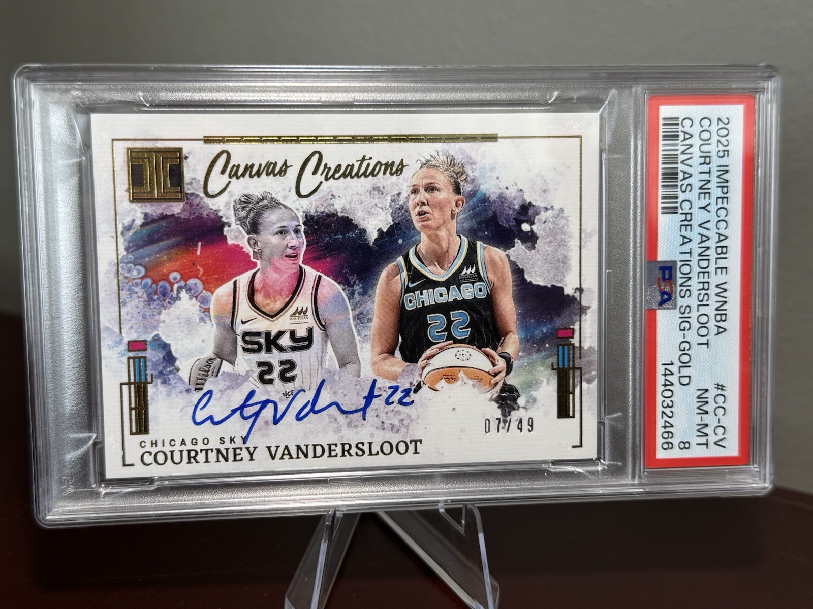 2025 Panini Prizm Courtney Vandersloot GOLD PRIZM AUTO! /49 PSA 8 #CC-CV RARE view 1