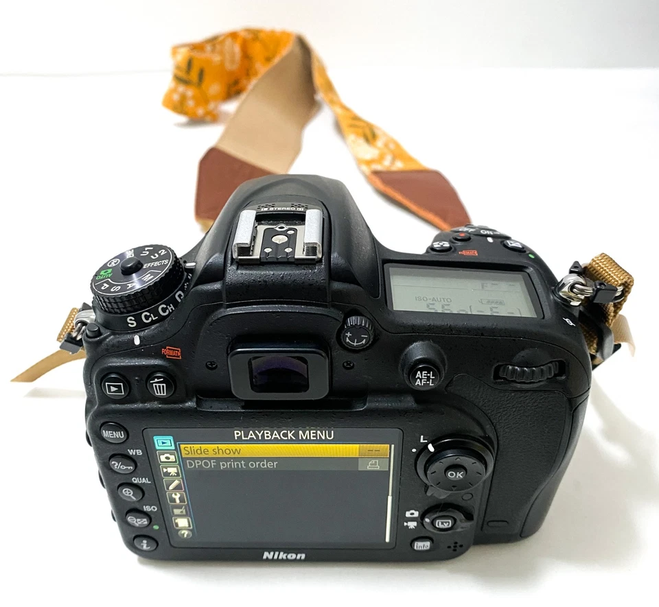 Nikon D7200 24.2 MP Digital SLR Camera - Black (Body Only with starter bundle!) - Image 2 of 4