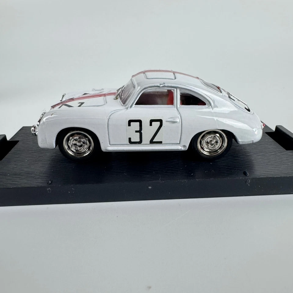 Brumm 1/43 S018 1952 Porsche 356 cupé Targa Florio número 32 en caja Foto 3 de 4