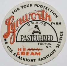 Vintage milk bottle cap LYNWORTH FARM Heavy Cream Fulton New York new old stock