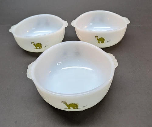 LOT OF 3 Fire King Anchor Hocking Johnny Hart Cereal Bowl BC Comics Dinosaurs