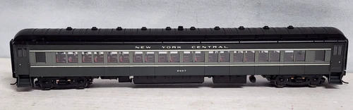 New York Central RR 80' Passenger Coach 2007 Broadway Ltd 6441 RTR Lighting HO - Picture 4 of 14