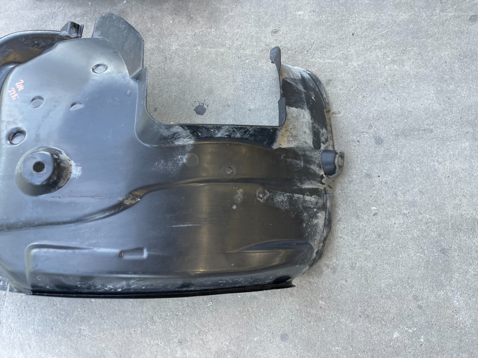 20092012 BMW 328I 335I E90 FRONT RIGHT SIDE FENDER LINER SPLASH SHIELD