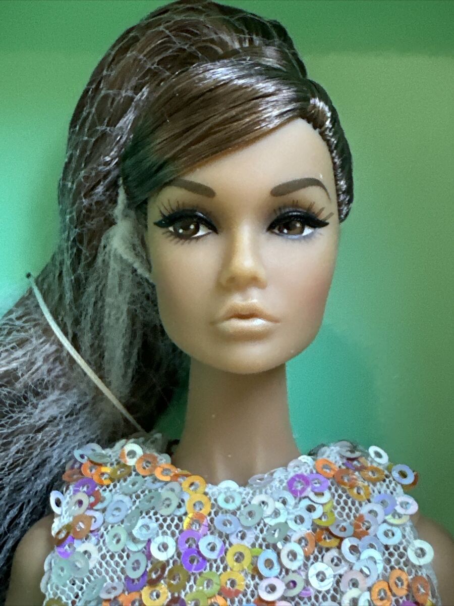 Integrity Toys Poppy Parker in Palm Springs DESERT DAZZLER Integrity Toys Poppy Parker in Palm Springs DESERT DAZZLER