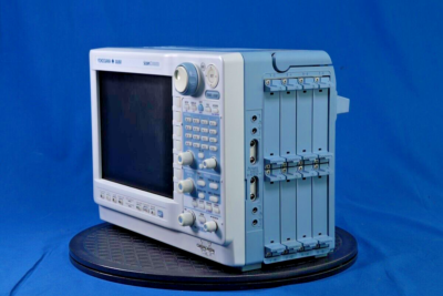 Yokogawa DL850 Oscilloscope/ Recorder opt -M-HJ/B5 /HD1/C20/ G3