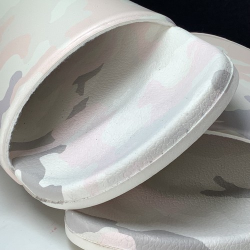 Time and Tru Pink White Camo Slip On Pool Slide Sandals Size 10 Comfort Footbed - Picture 8 of 12