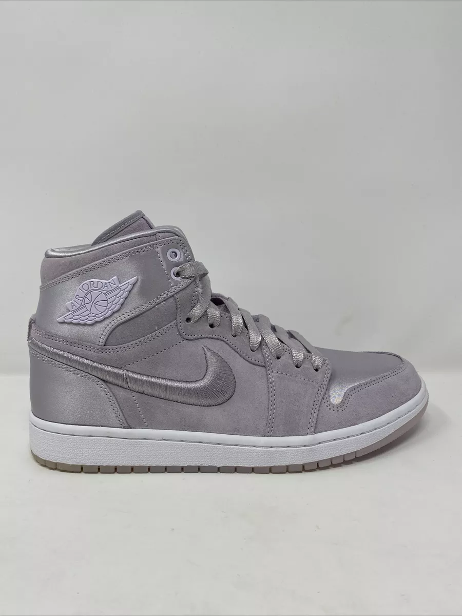 Nike Air Jordan 1 Retro High Barely Grape Women s Size 9.5 AO1847 545