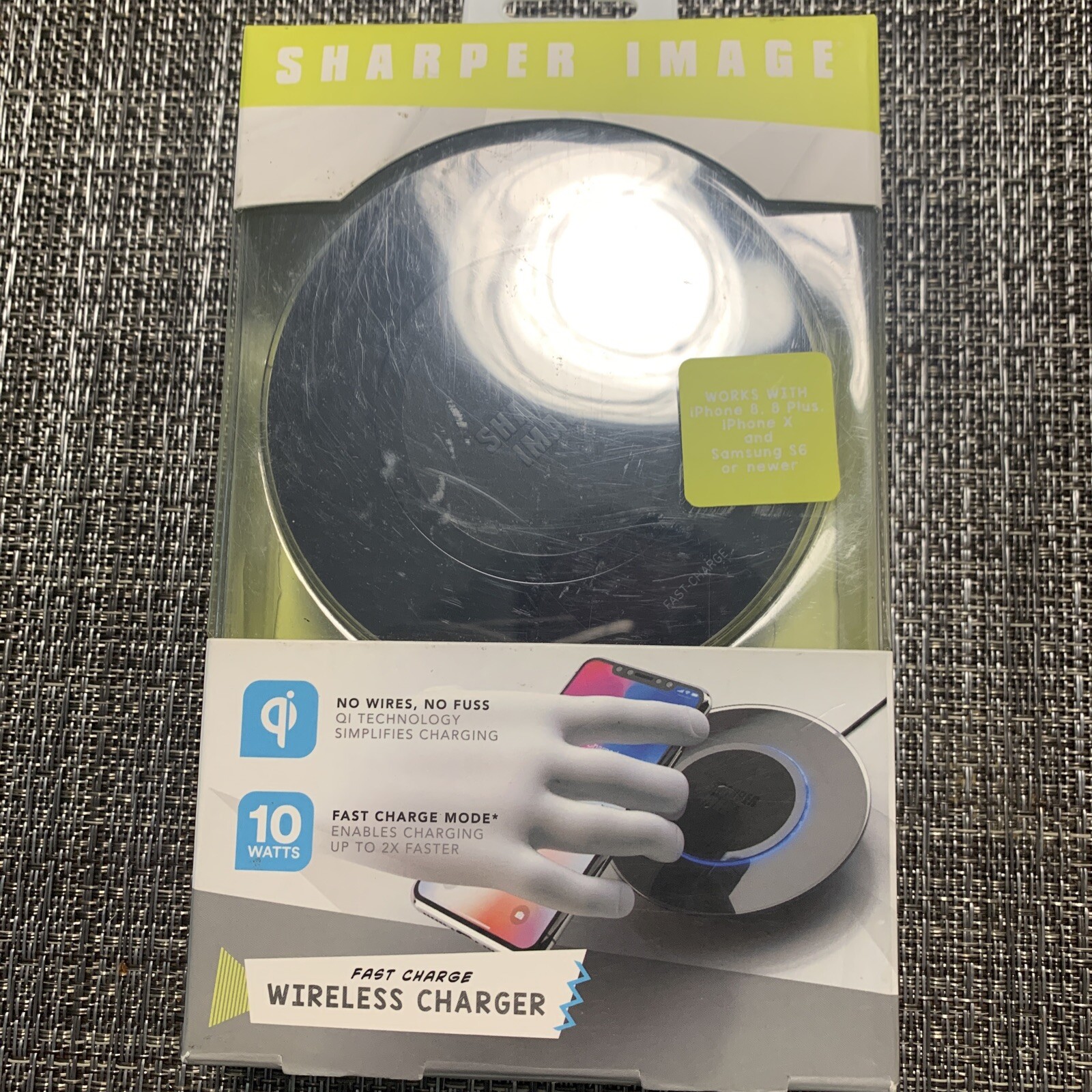 Sharper Image wireless charger iphone And Samsung