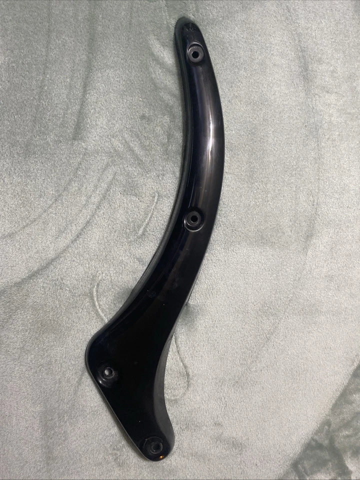 PLATE, REAR FRAME RH