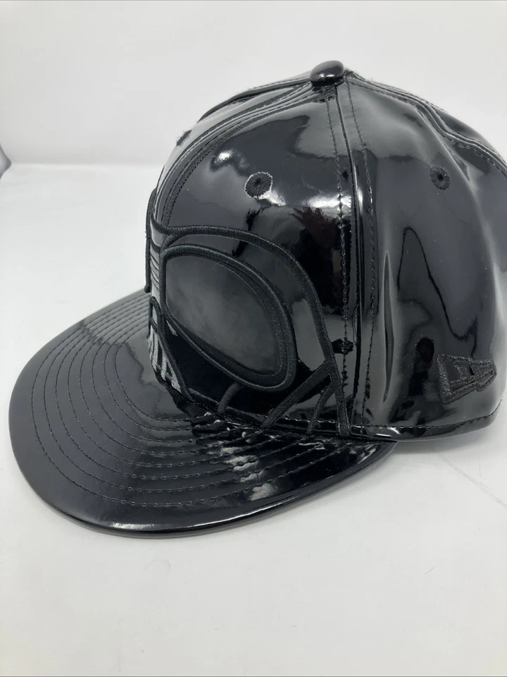 NUEVO CON ETIQUETAS Auténtico Coleccionable Star Wars Darth Vader New Era 59Fifty Sombrero Ajustado Foto 2 de 4