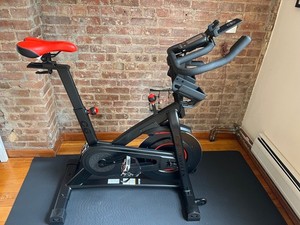 Bowflex C6 Indoor Excercise Bike in Excellent Condition