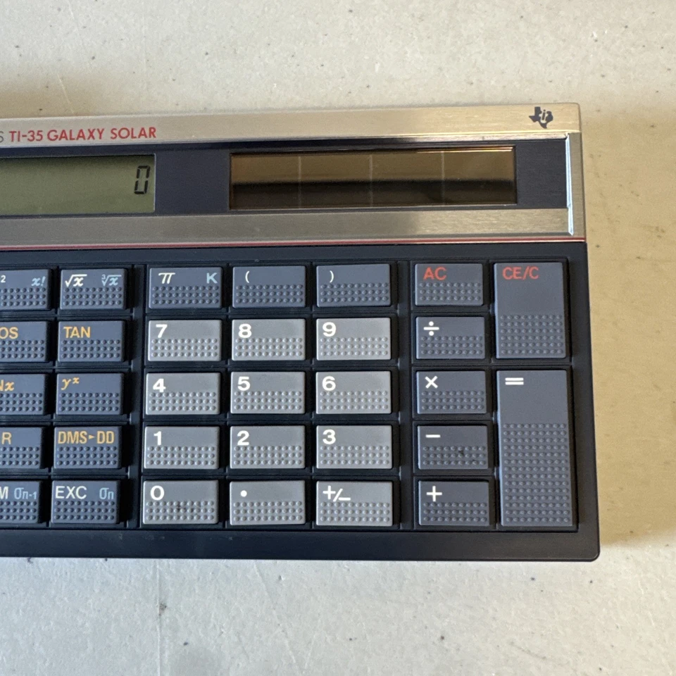 Vintage 1984 Texas Instruments TI-35 Galaxy Solar Calculator with Case Works EUC - Image 3 of 4