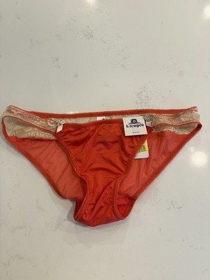 b.tempted by Wacoal Bikini Panties Salmon with Cream Lace Medium - NWT
