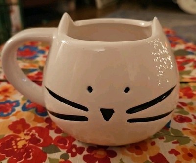White Cat Coffee Mug Cup Pointy Ears Whiskers Ceramic Kitty Kitten Inside