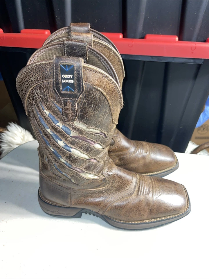 Botas de Vaquero Cody James Para Hombre Talla 8.5D Cuero Marrón Bandera Americana Western Foto 2 de 4