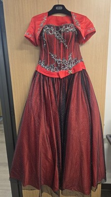 Da Vinci Quinceañera Dress   Red & Black Embroidered Elegance (Size 8)