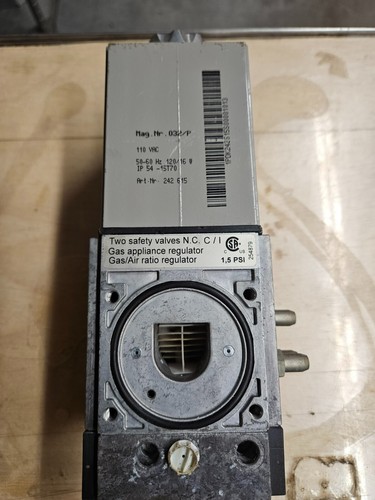 DUNGS MBC-N-1000/602 MULITBLOC GAS VALVE - Picture 6 of 8