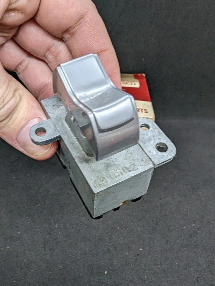 69-71 DODGE MONACO POLARA 69-70 CHRYSLER 70-71 INTERRUPTOR DE FAROL PLYMOUTH FURY - Imagem 4 de 4