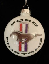 BLOWN GLASS FORD MUSTANG WHITE CHRISTMAS TREE ORNAMENT NWT