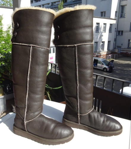 UGG AUSTRALIA 3175 OVER THE KNEE BAILEY Button LAMMFELL Stiefel Gr.40(7,5 f.Neuw - Picture 1 of 21