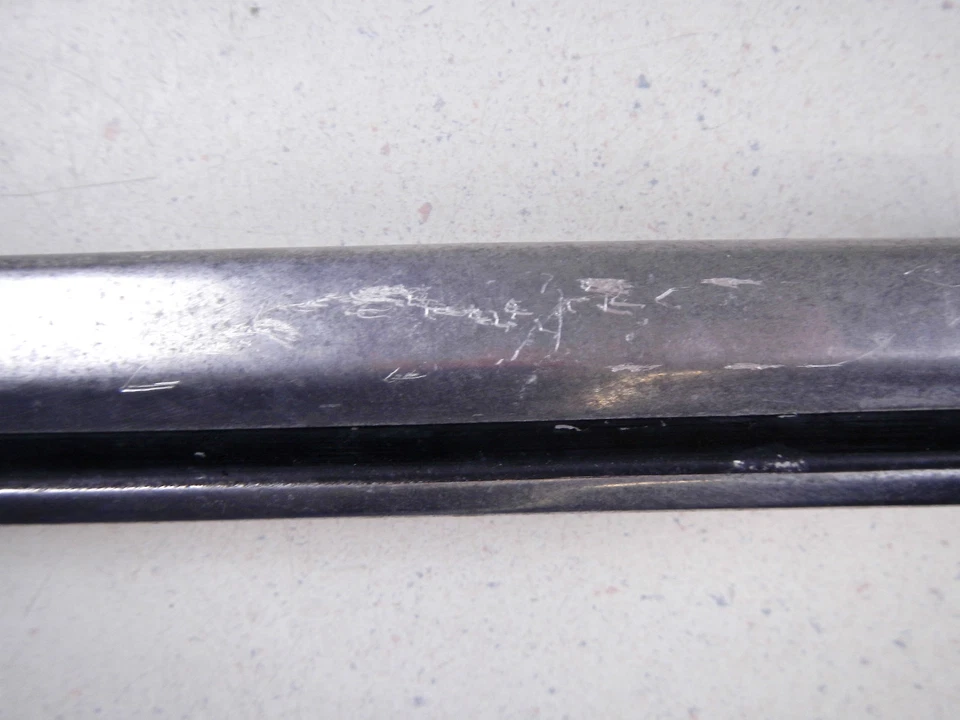 82 HONDA CB750SC CB750 CB 750SC NIGHTHAWK 750 RIGHT SIDE GRAB BAR HANDLE BRACKET - Image 3 of 4