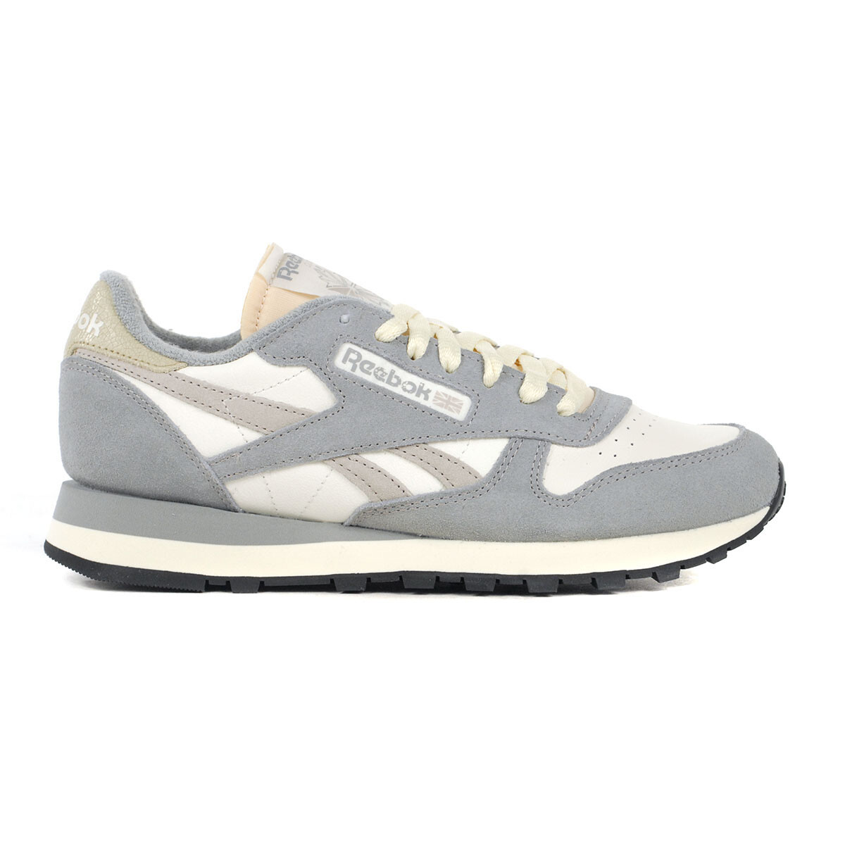 Reebok Classic Legacy Men\'s Leather Retro Runner -Mint, Light Blue & Coral Laces KICKIN around the city with @reebok / @karolg If you main image 4