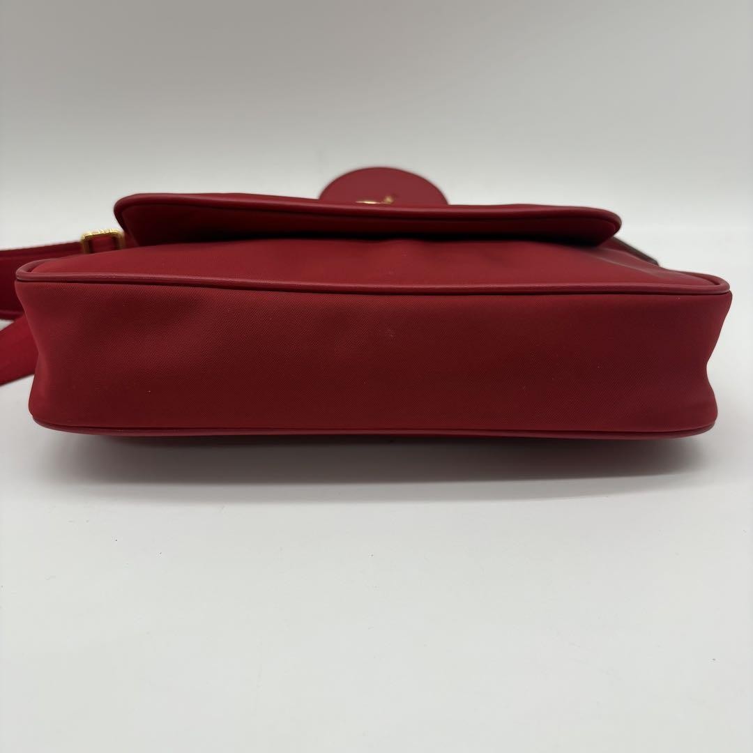 Current item Excellent condition Bally shoulder b… - image 3